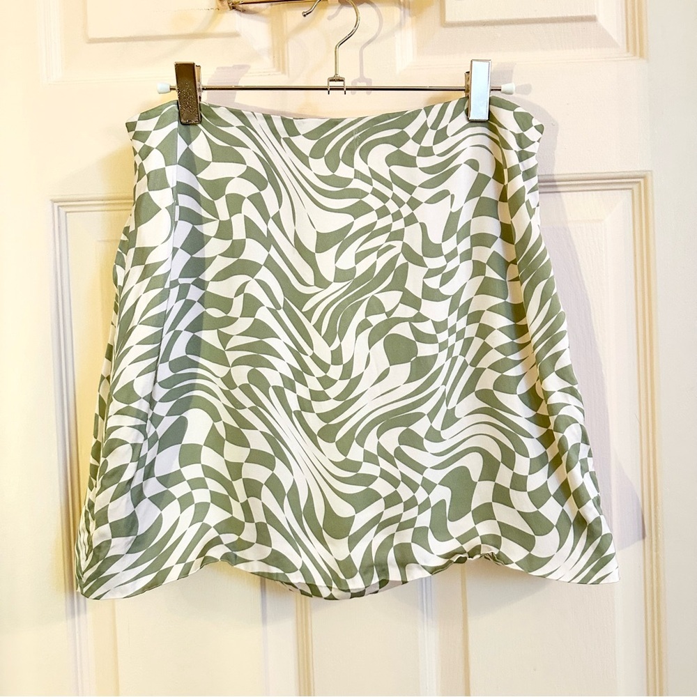 Green for love and lemons skirt